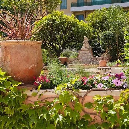 Hotel Provencal 2*